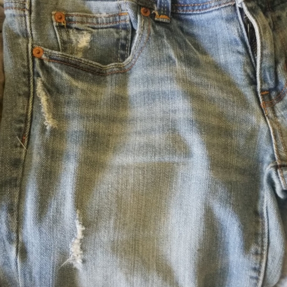 - Jeans - Picture 2 of 4